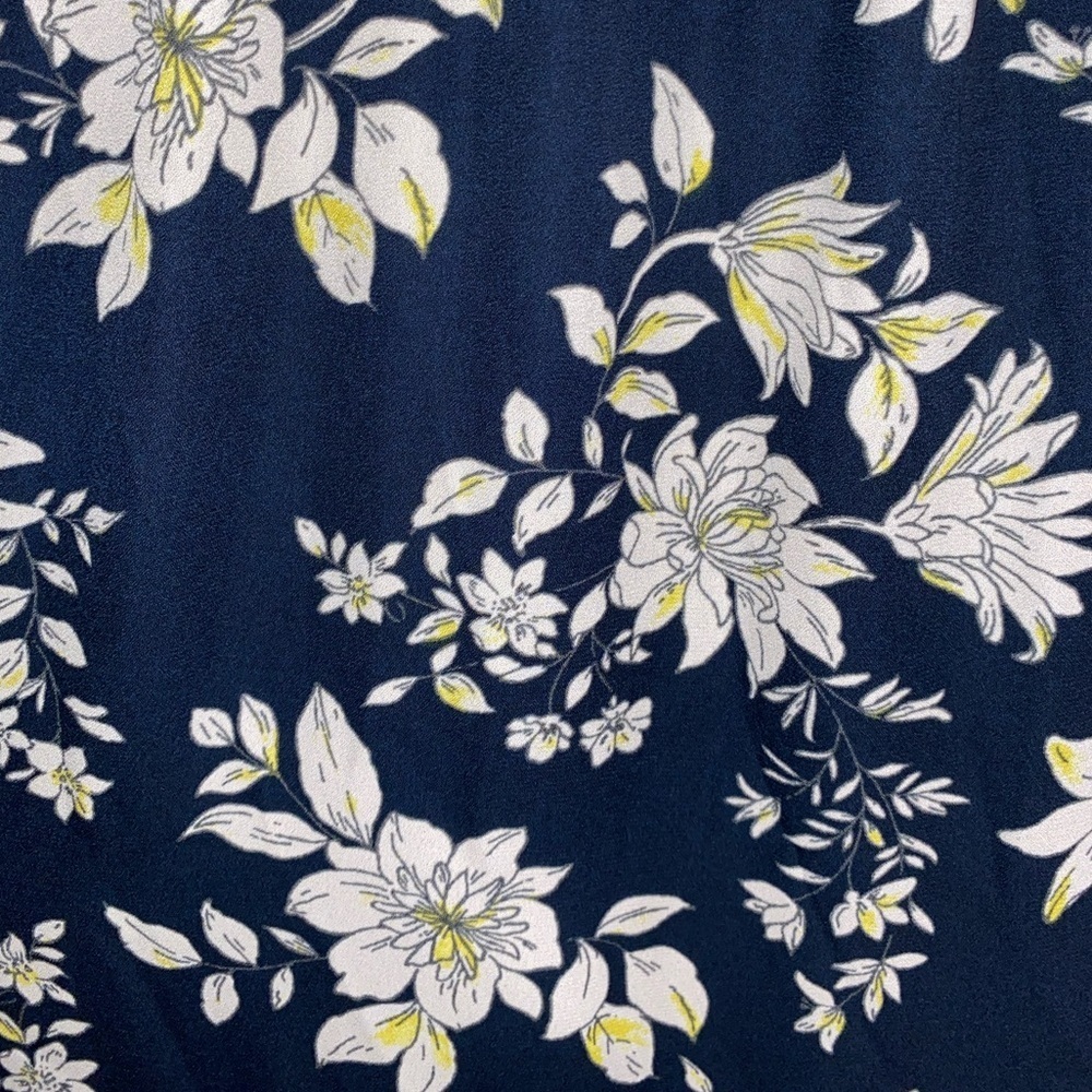 Banana Republic Tie Front Floral Ruffled Midi Dress size 10, Navy Blue Flowy - Picture 4 of 6